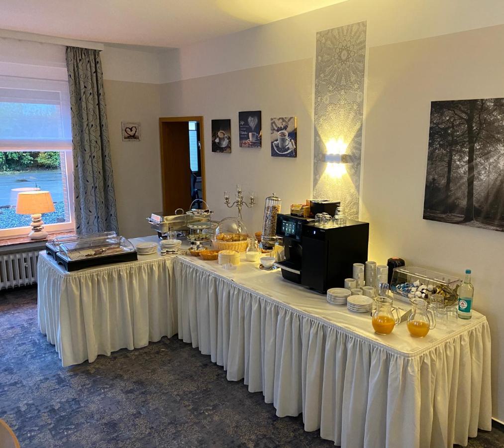 Gaestehaus Am Kurpark Hotel Garni Horn-Bad Meinberg Eksteriør billede